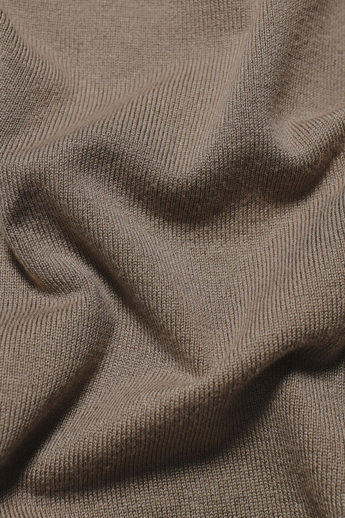 Fine Gauge Knitted T-Shirt in Khaki