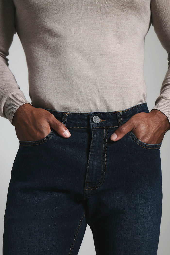 Athletic Fit Stretch Jeans in Dark Blue